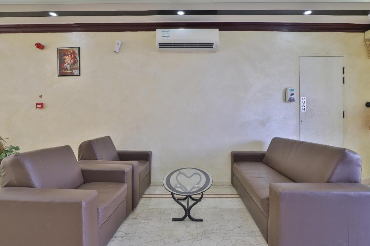Oyo 366 Waves Hotel Ajman Bagian luar foto