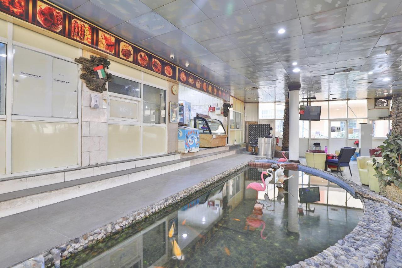 Oyo 366 Waves Hotel Ajman Bagian luar foto