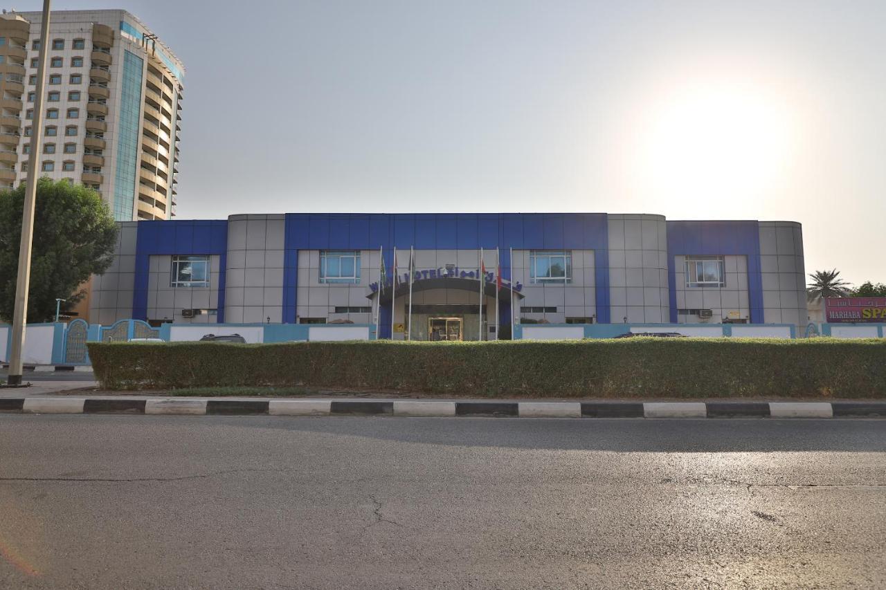 Oyo 366 Waves Hotel Ajman Bagian luar foto